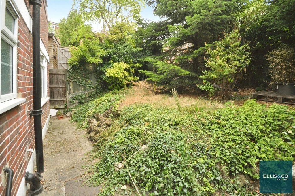 Property photo 3 of 9 Picture No. 04