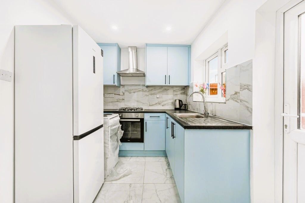Property photo 3 of 5 Ca15F8118565595A5B45ee9Fc59A3Aae.Jpeg