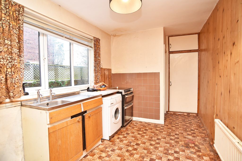 Property photo 3 of 14