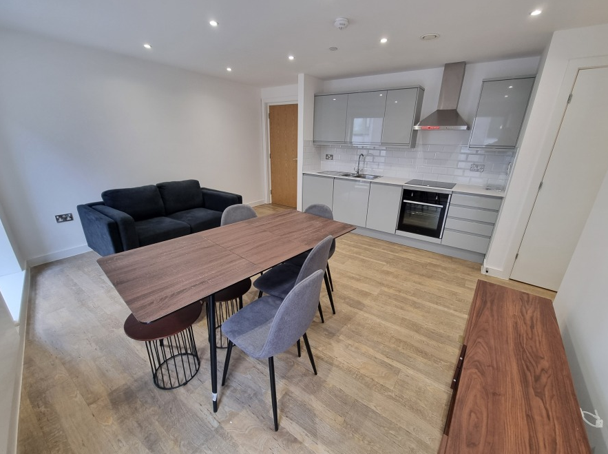 Property photo 3 of 8