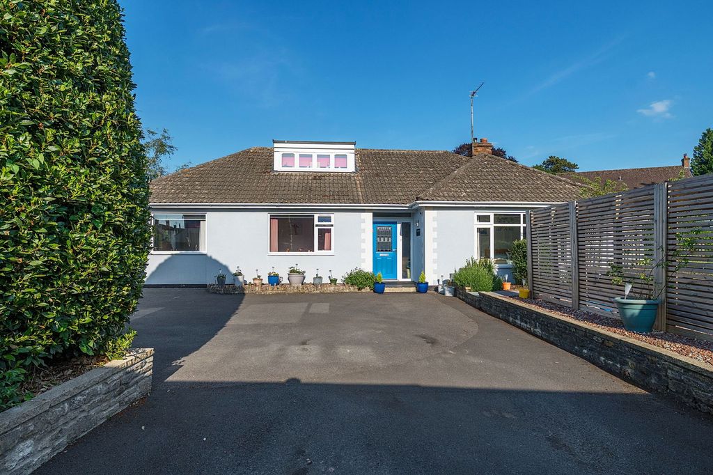 Property photo 1 of 22