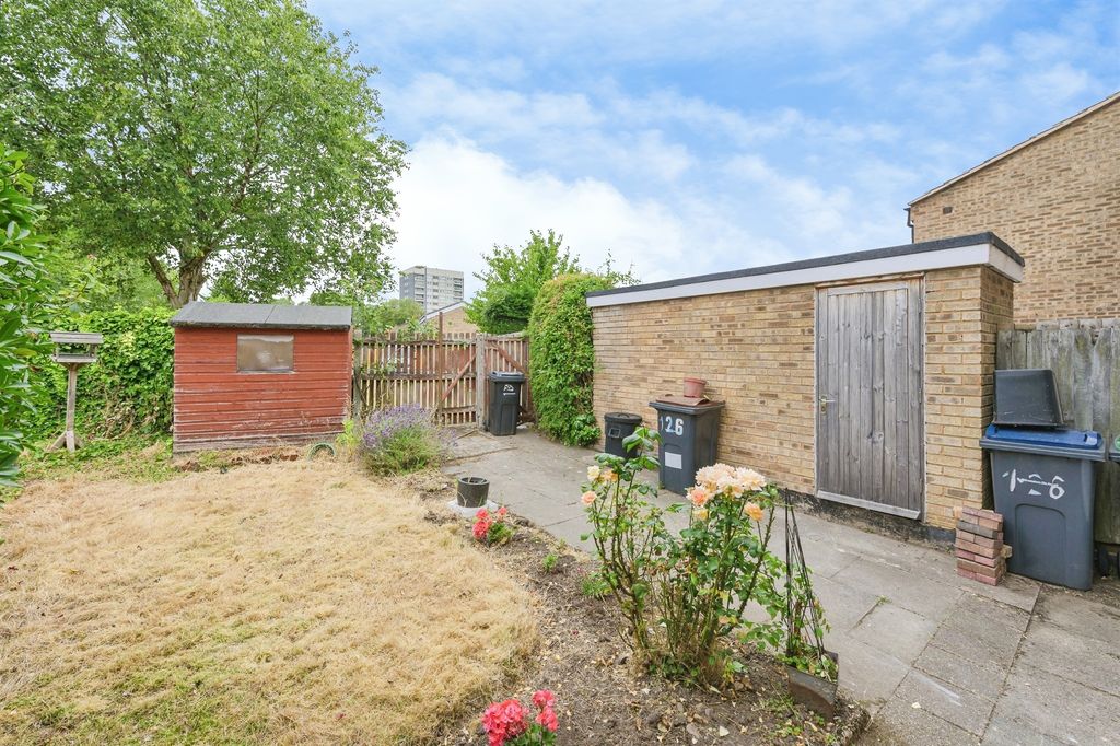 Property photo 2 of 19