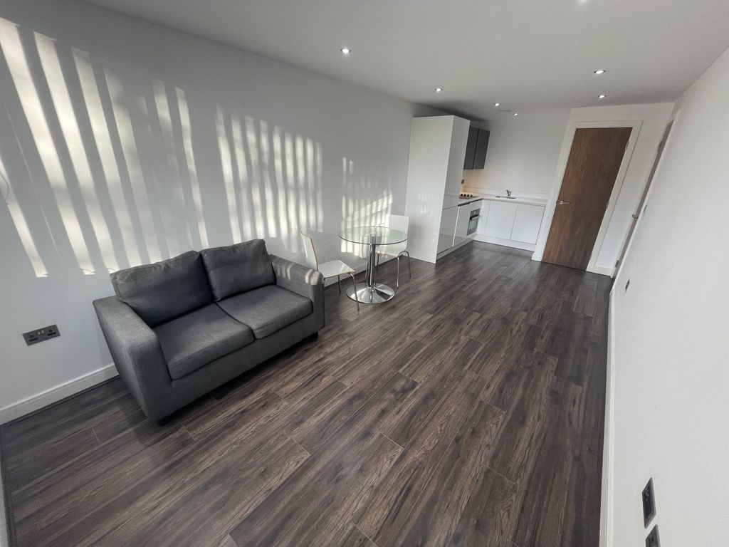 Property photo 2 of 7 Lounge