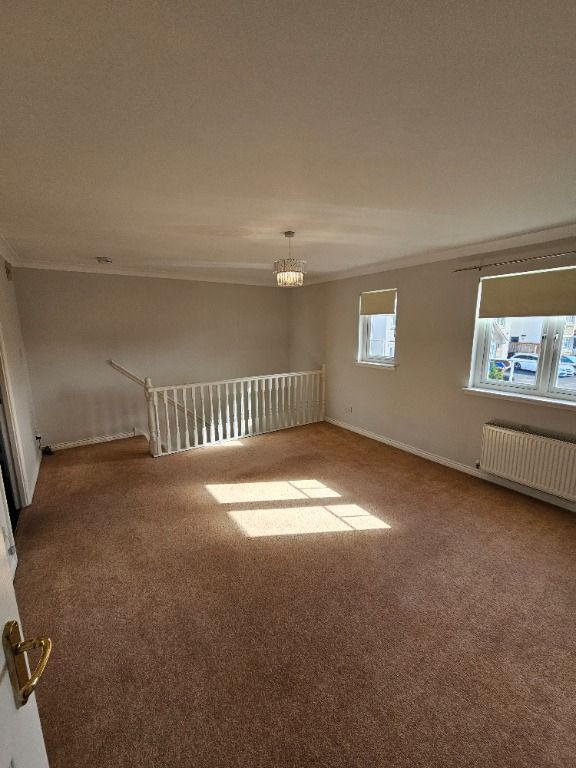 Property photo 2 of 8 Photo 2