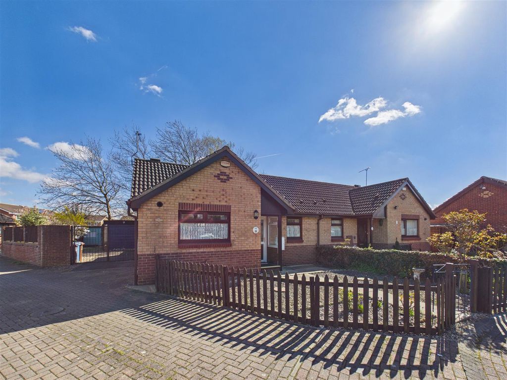 Property photo 1 of 12 Cam03486G0-Pr0285-Still002.Jpg