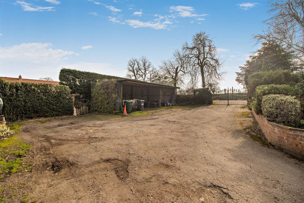 Additional image 34 of 5 bed detached bungalow for saleWilsic Road, Wilsic, Doncaster DN11