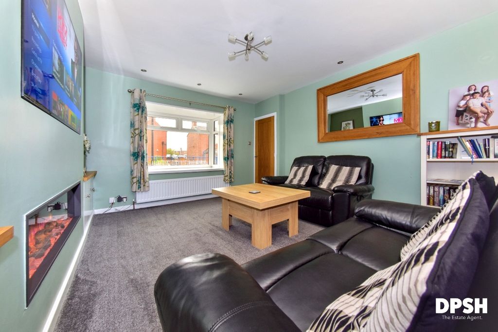 Property photo 3 of 24