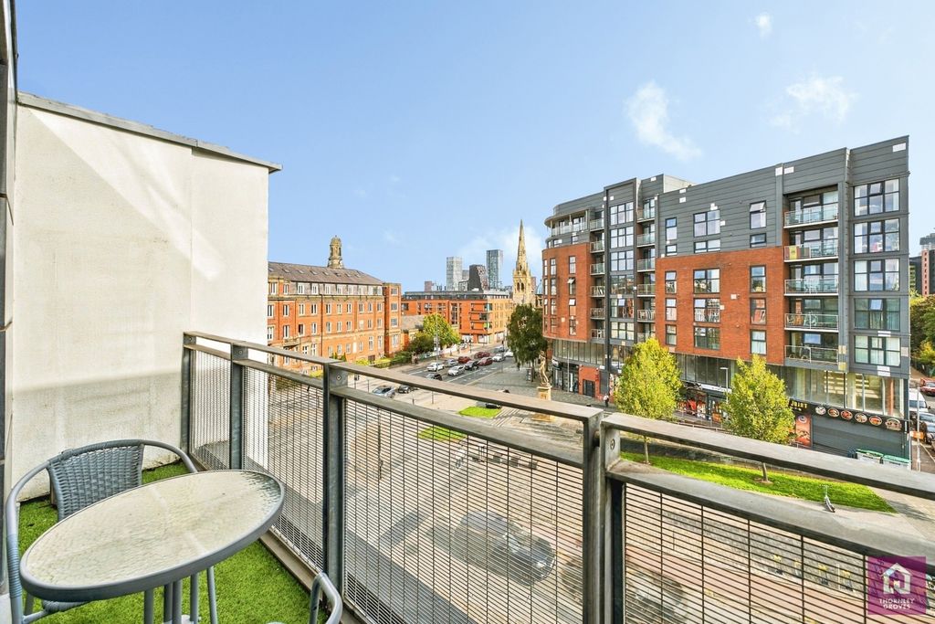Property photo 2 of 13 Pbox-Img.Jpg