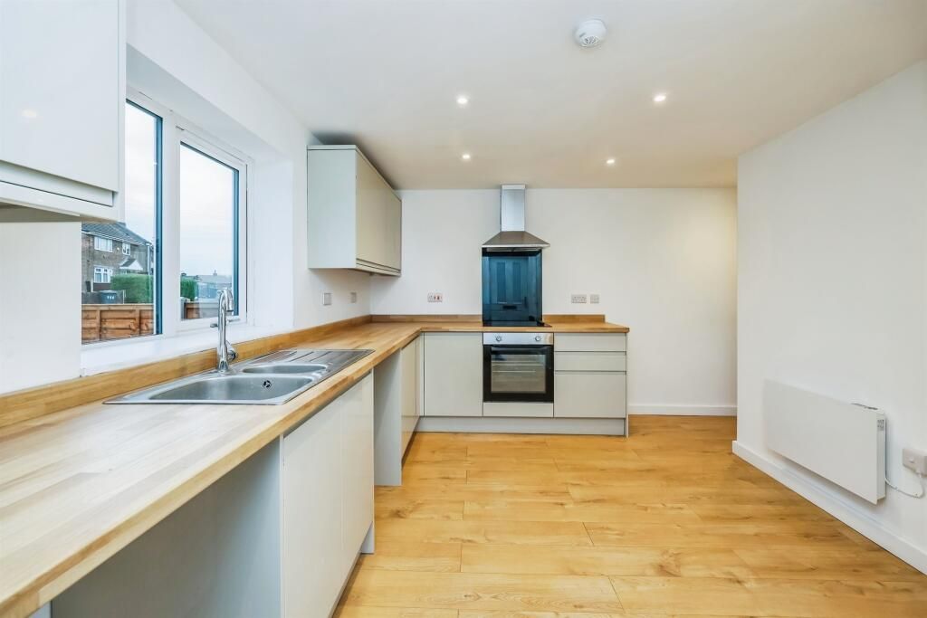 Property photo 3 of 14 Image