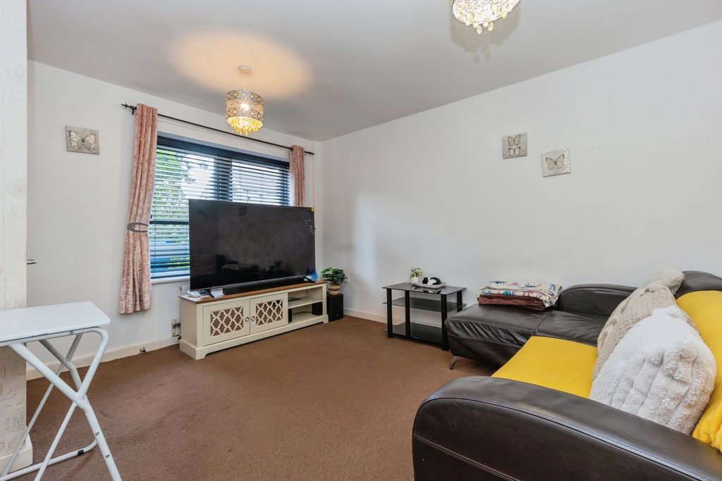 Property photo 2 of 15 Pbox-Img.Jpg