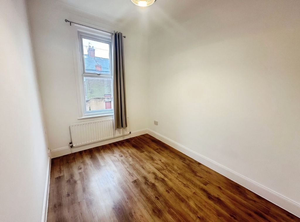 Property photo 2 of 12 5374721