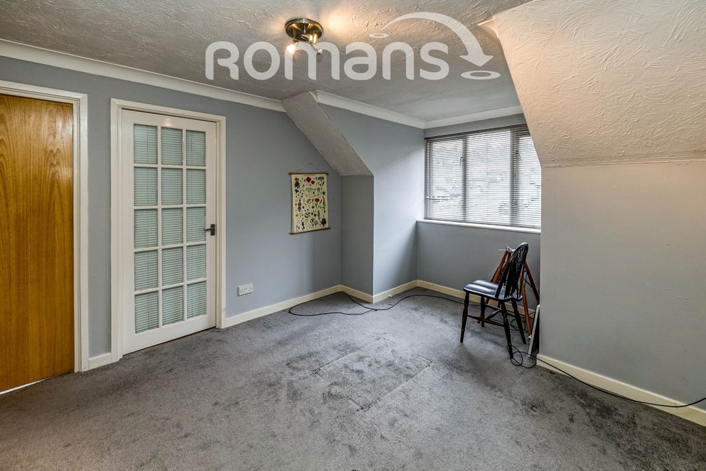 Property photo 3 of 10 Lounge