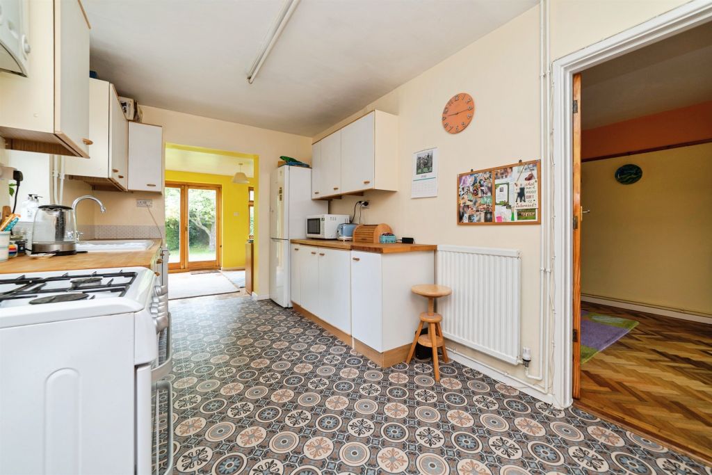 Additional image 6 of 3 bed semi-detached house for saleWhitethorn Lane, Letchworth Garden City SG6