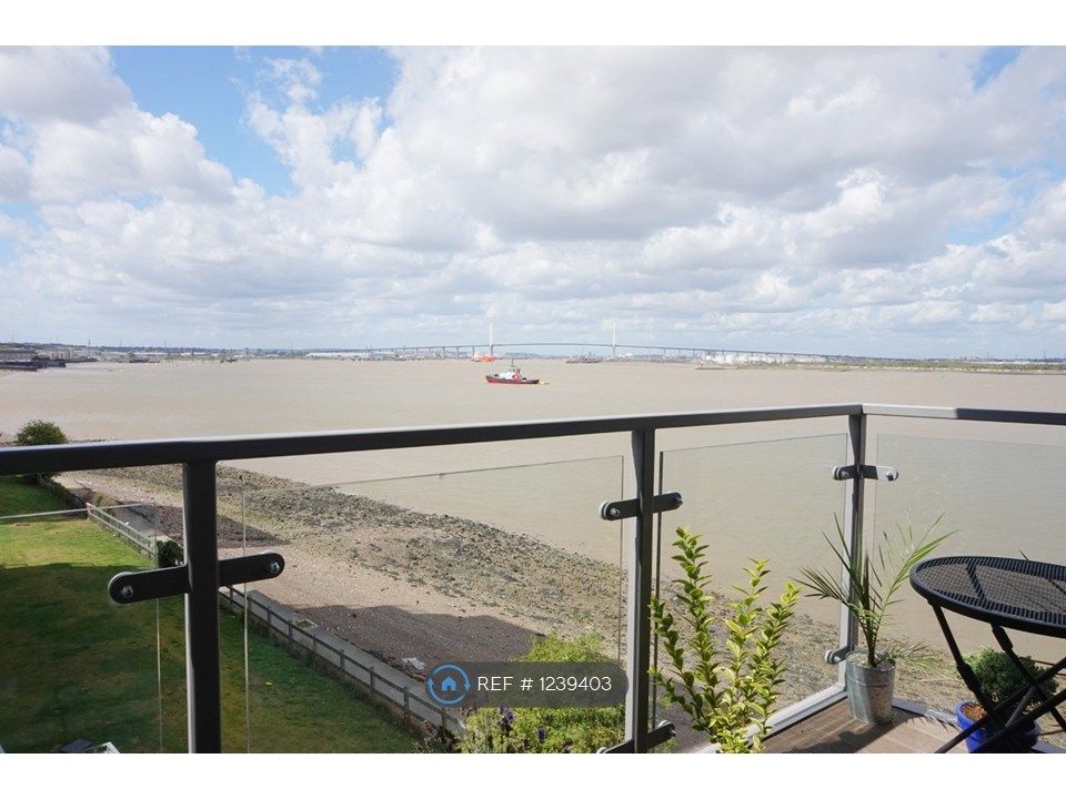 Property photo 1 of 12 Balcony