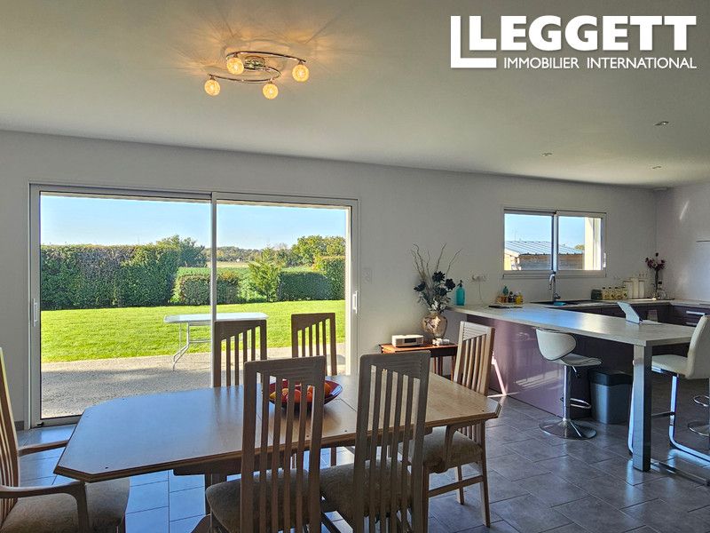 Property photo 3 of 10