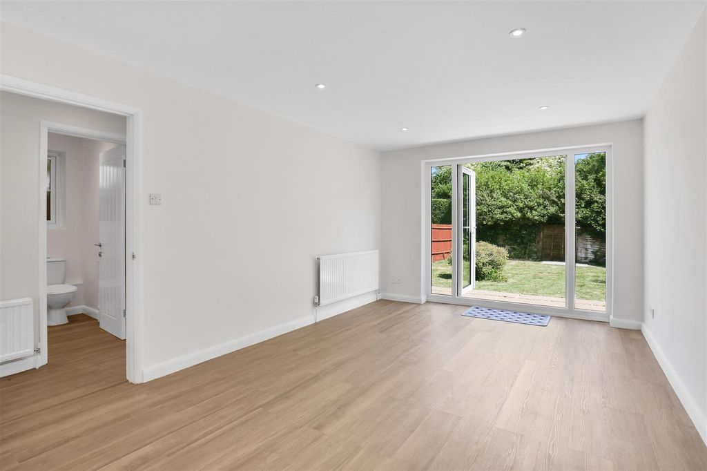 Property photo 3 of 17 Bu5A2880 .Jpg