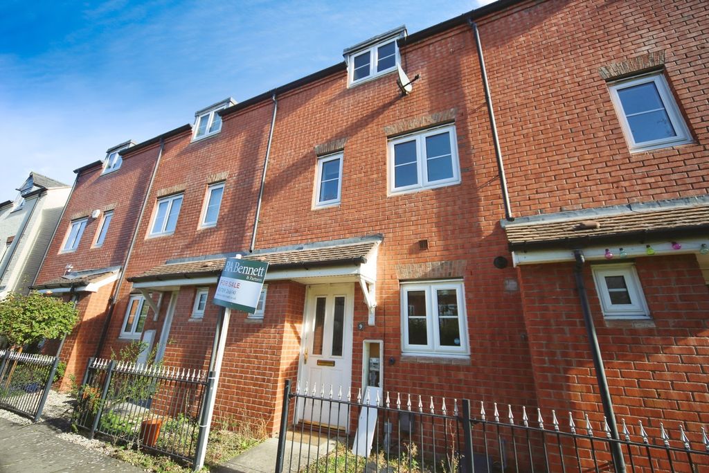 Property photo 1 of 16 Photo