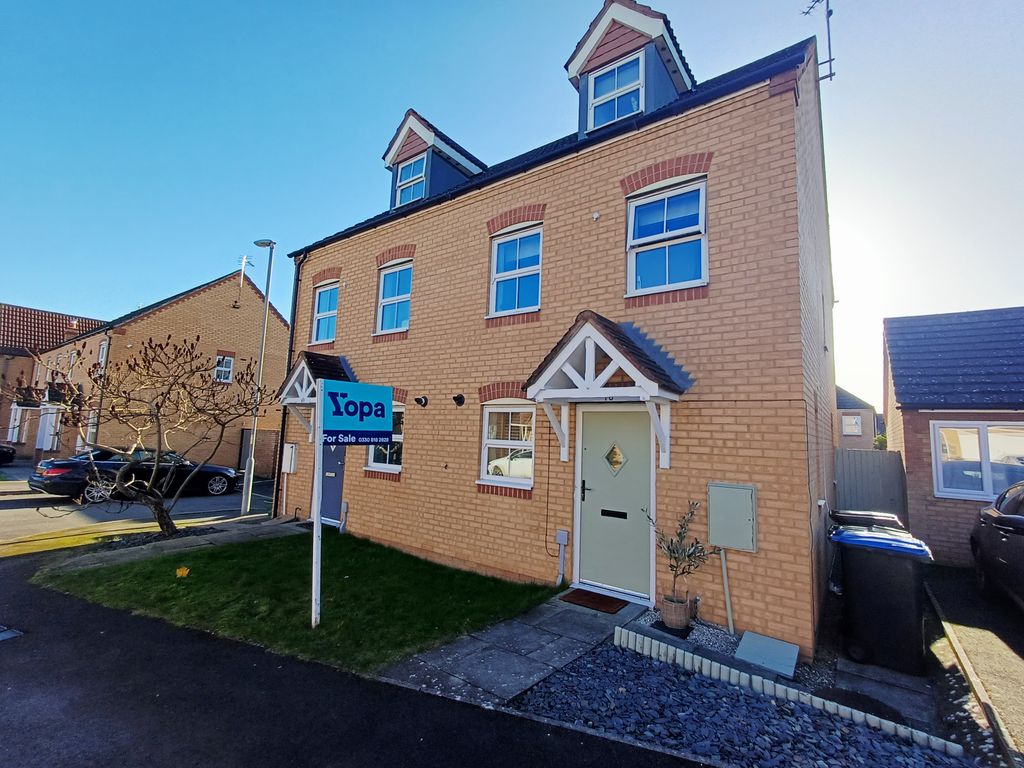 Property photo 1 of 13 Front View