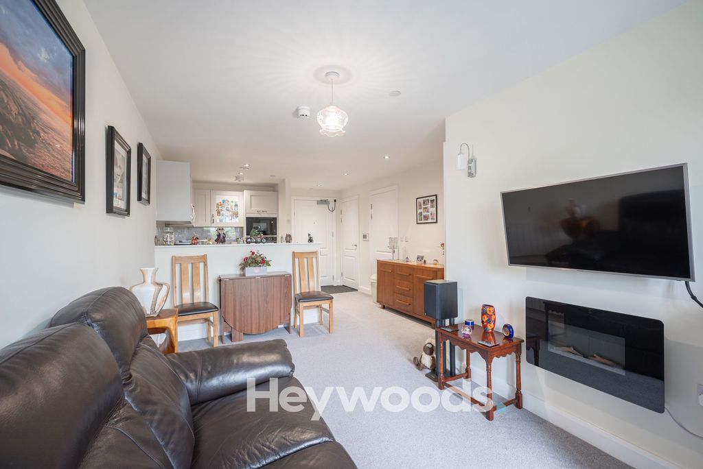 Property photo 3 of 63