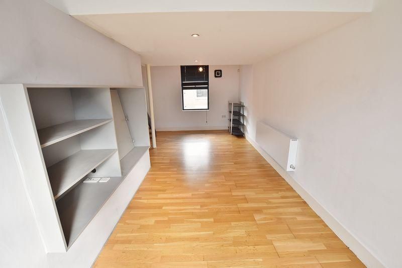 Property photo 3 of 12 6.Jpg