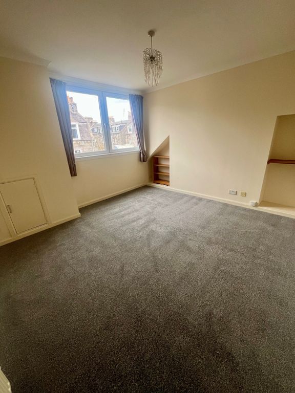 Property photo 2 of 8 Photo 2