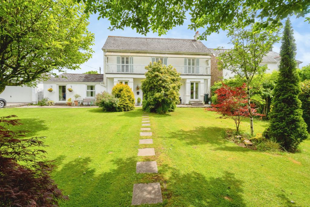 Property photo 1 of 25