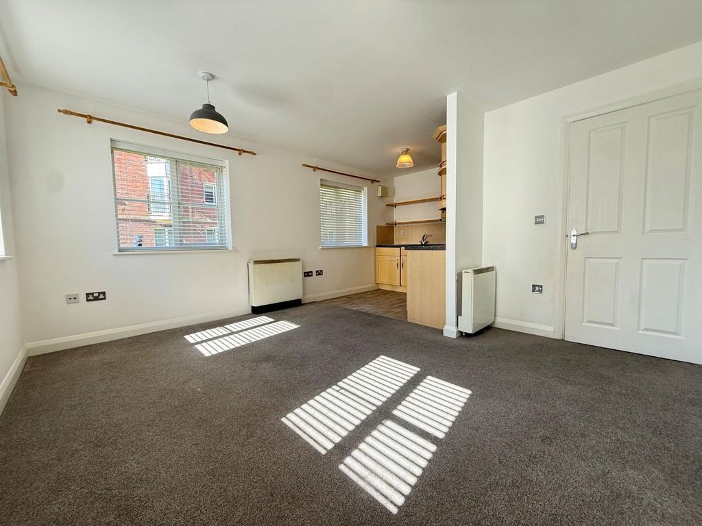 Property photo 2 of 9 6.Jpg