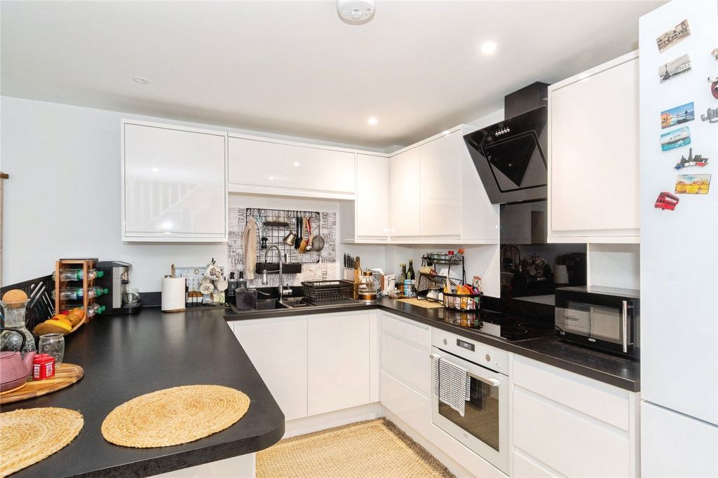 Property photo 3 of 14 Picture No. 23