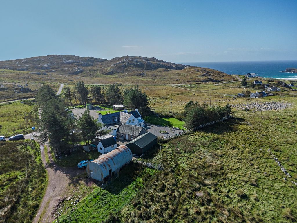 Property photo 3 of 40 152 Oldshoremore