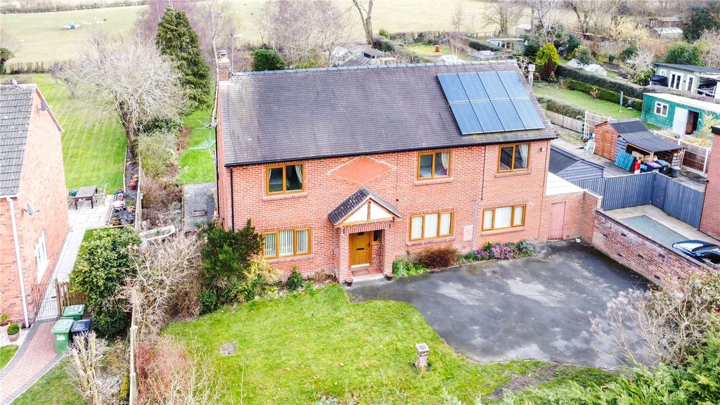 Property photo 1 of 34 Picture No. 52