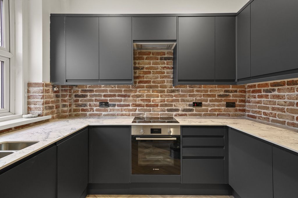 Property photo 1 of 15 Flat 24, Richmond Chambers - 01P3Zr8B8Izqxtihthm6