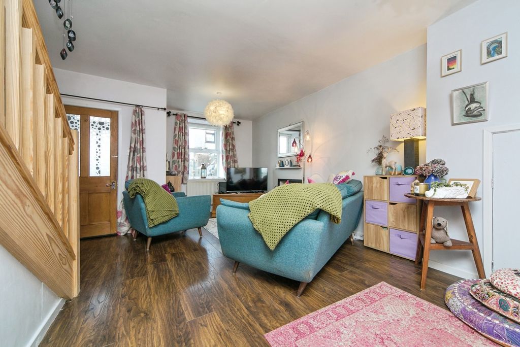 Property photo 2 of 22 Pbox-Img.Jpg