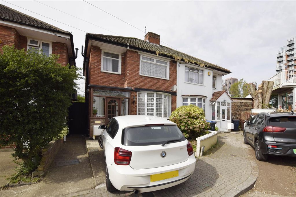 Property photo 2 of 14 Front.Jpg