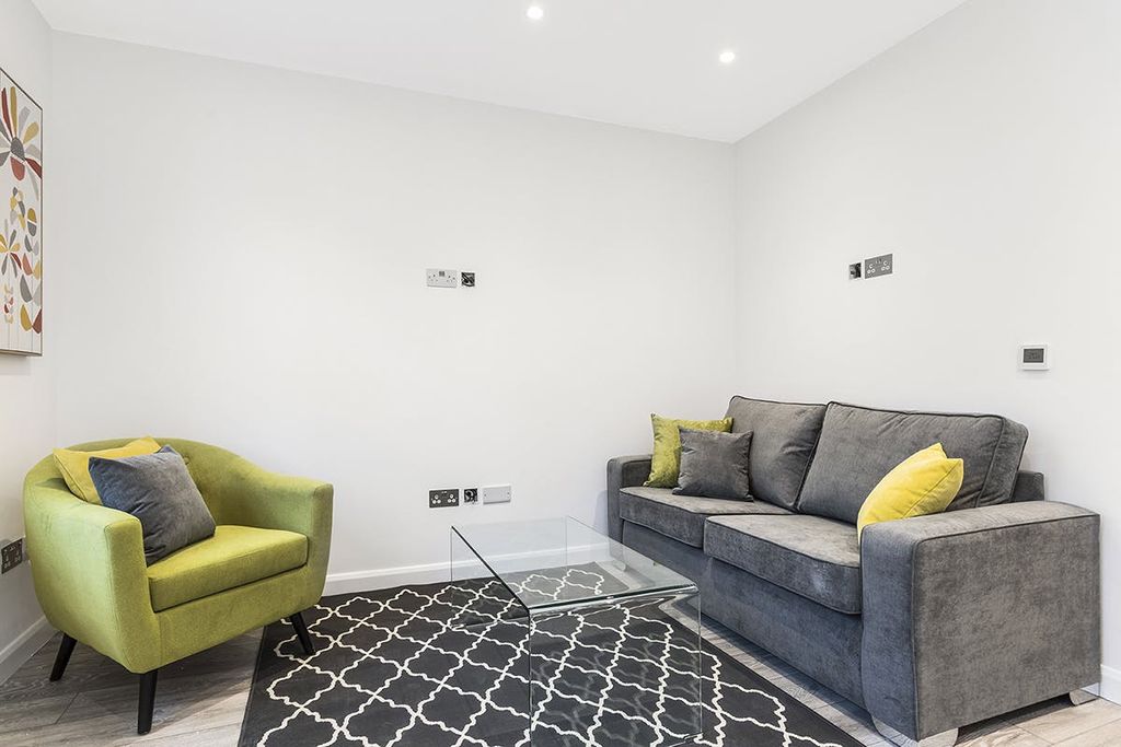 Property photo 2 of 9 Pictures012 Copy.Jpg