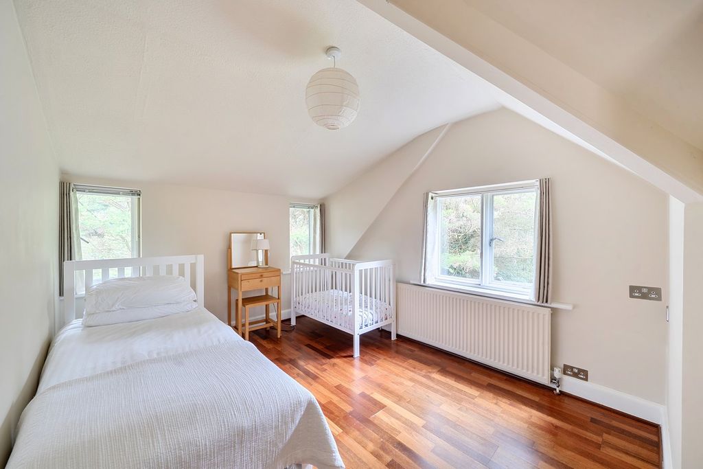 Additional image 13 of 6 bed detached house for saleLeven Avenue, Talbot Woods, Bournemouth BH4