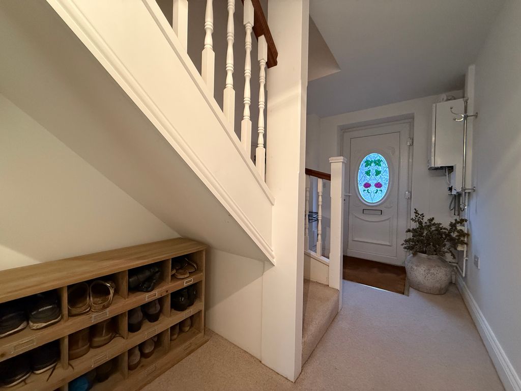 Property photo 3 of 20