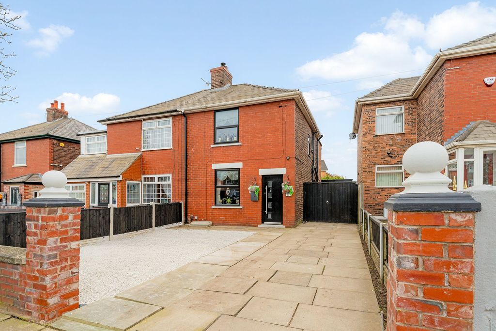 Property photo 1 of 23