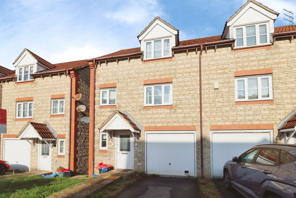 Property photo 1 of 18 Pbox-Img.Jpg