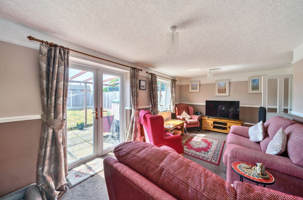 Property photo 2 of 21 1314133-9-685d7Eb8238B4