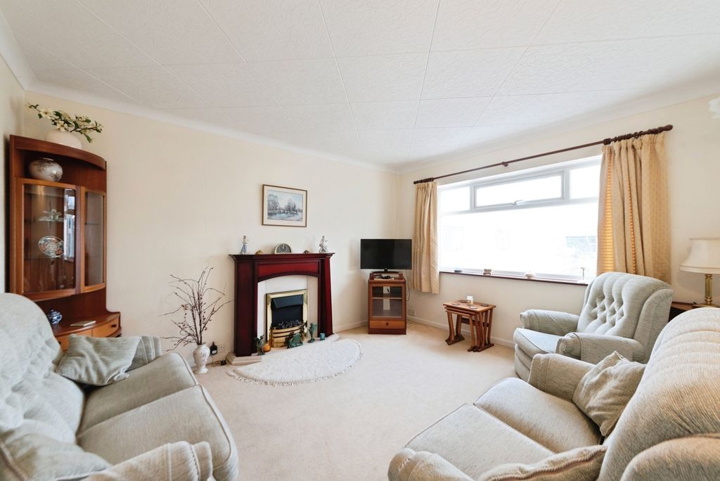 Property photo 2 of 16 Pbox-Img.Jpg