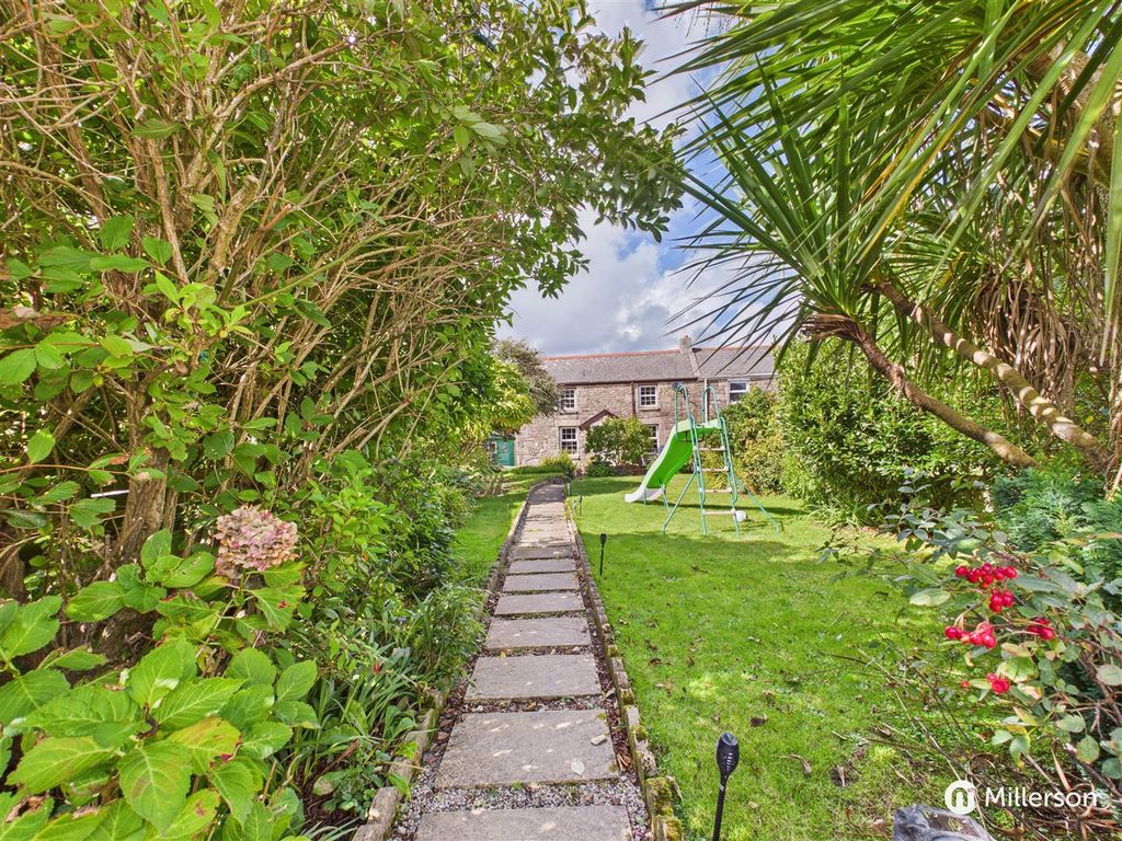 Property photo 1 of 27 Cam05092G0-Pr0109-Still013.Jpg