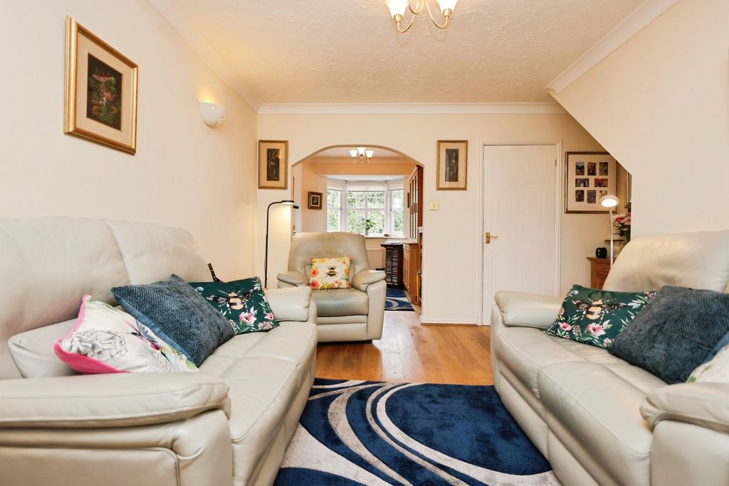 Property photo 3 of 21 Pbox-Img.Jpg