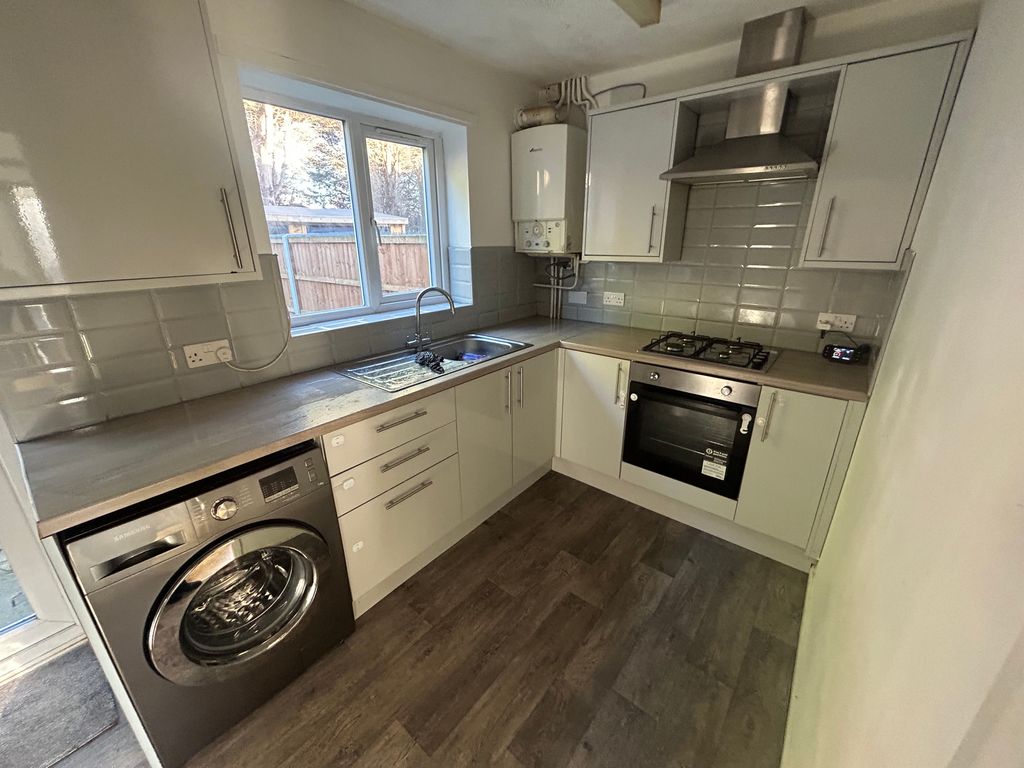 Property photo 2 of 8 Image