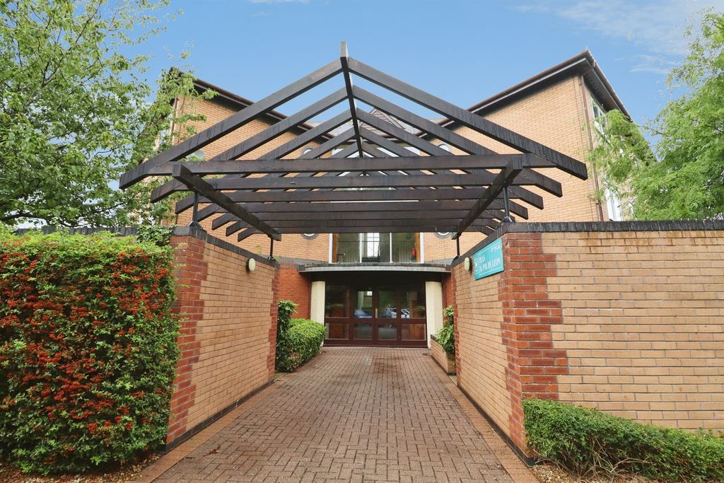Property photo 1 of 19