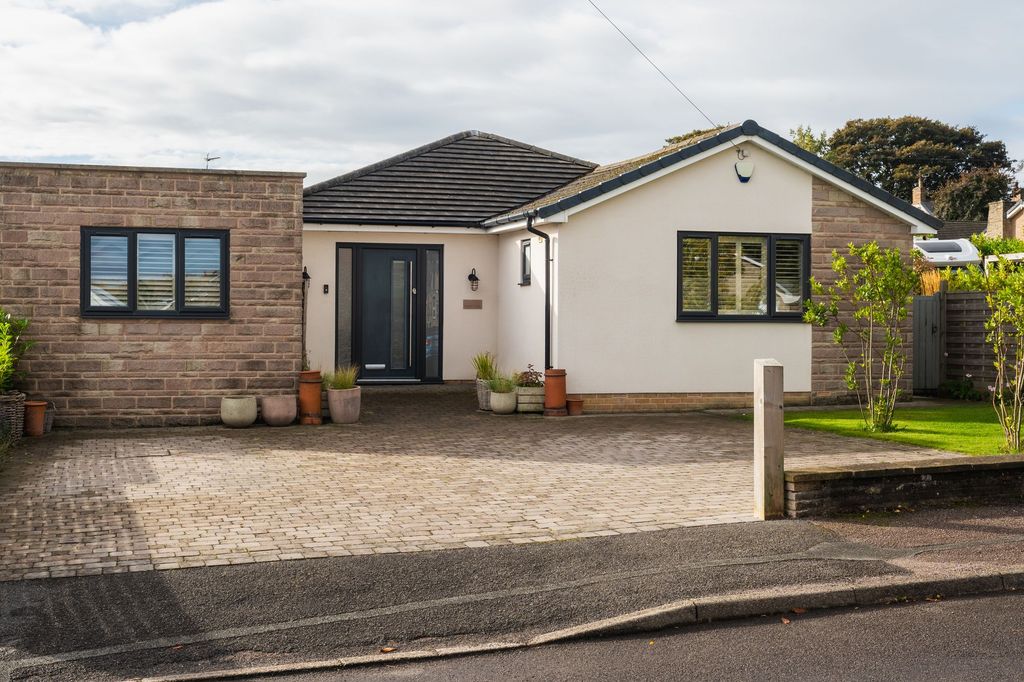 Property photo 1 of 62