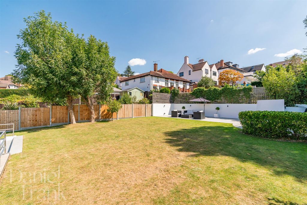 Additional image 50 of 5 bed detached house for saleThe Uplands, Loughton IG10
