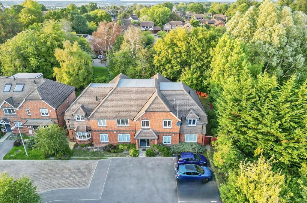 Property photo 1 of 30