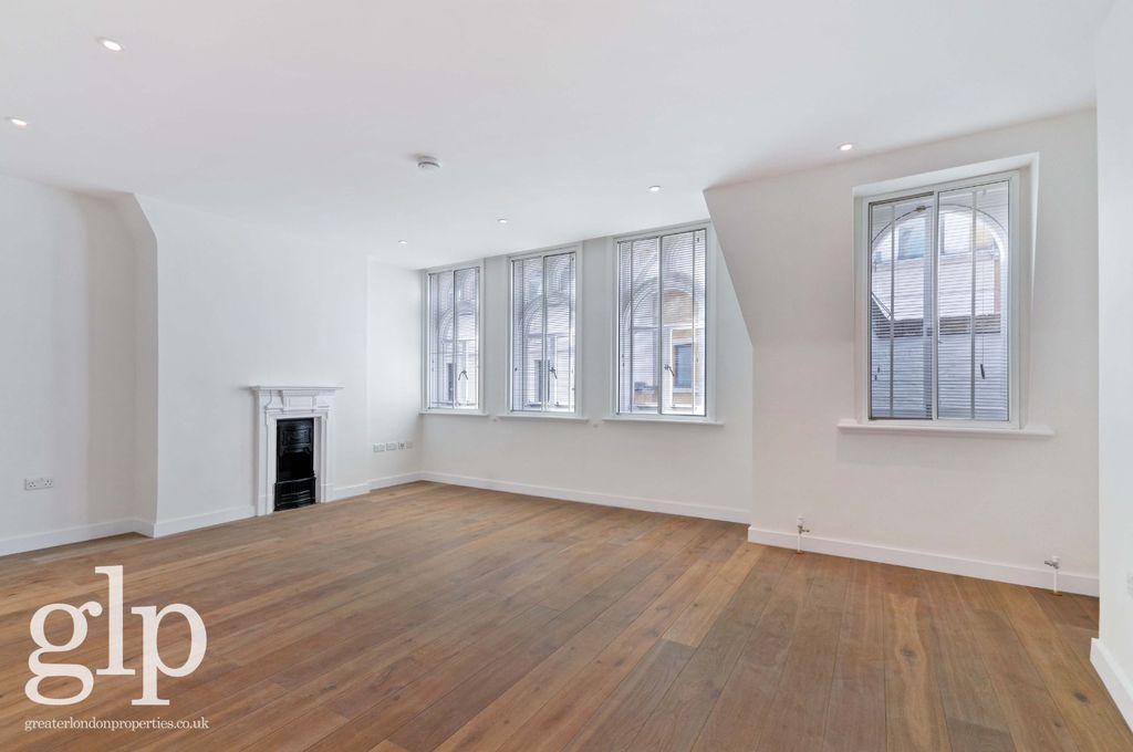 Property photo 1 of 14 973800