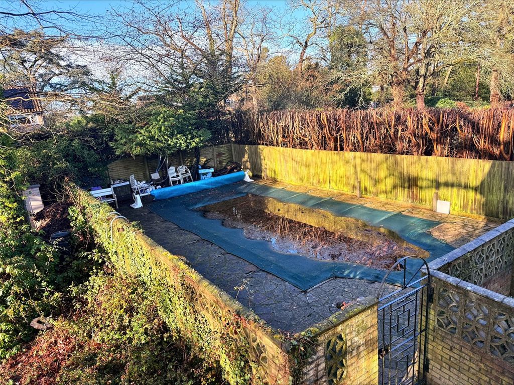 Property photo 2 of 14 Picture No. 22