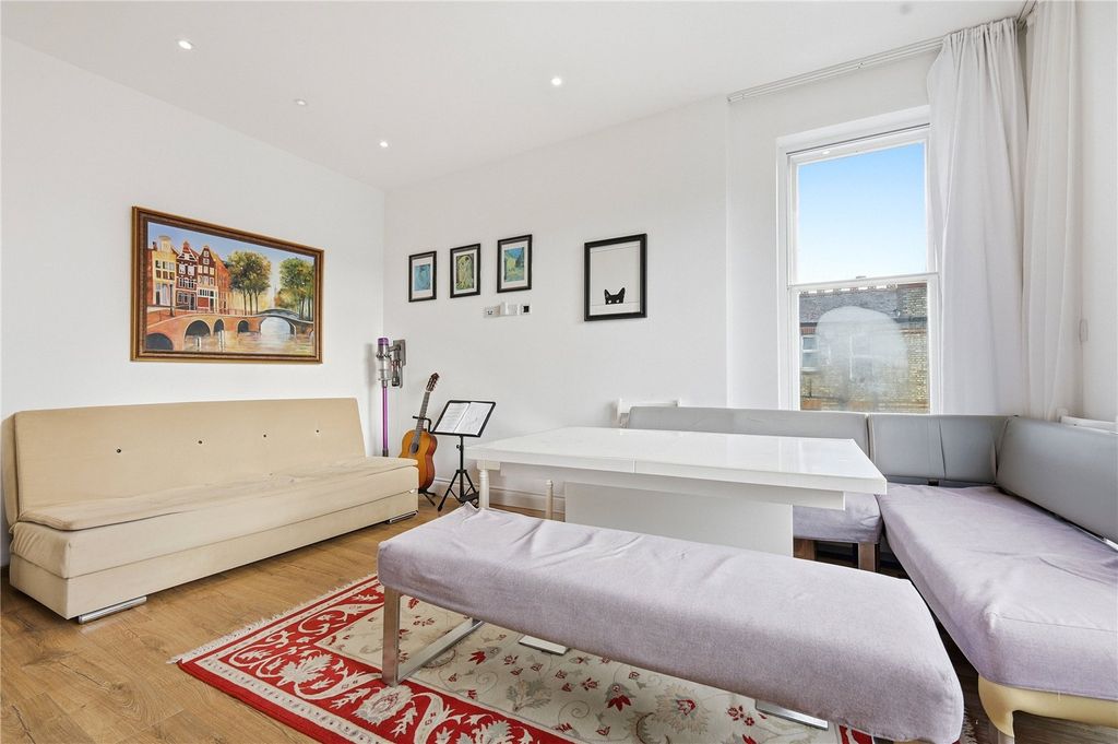 Property photo 2 of 16 Picture No. 07